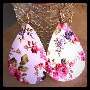 Floral Sequin Teardrop earrings!